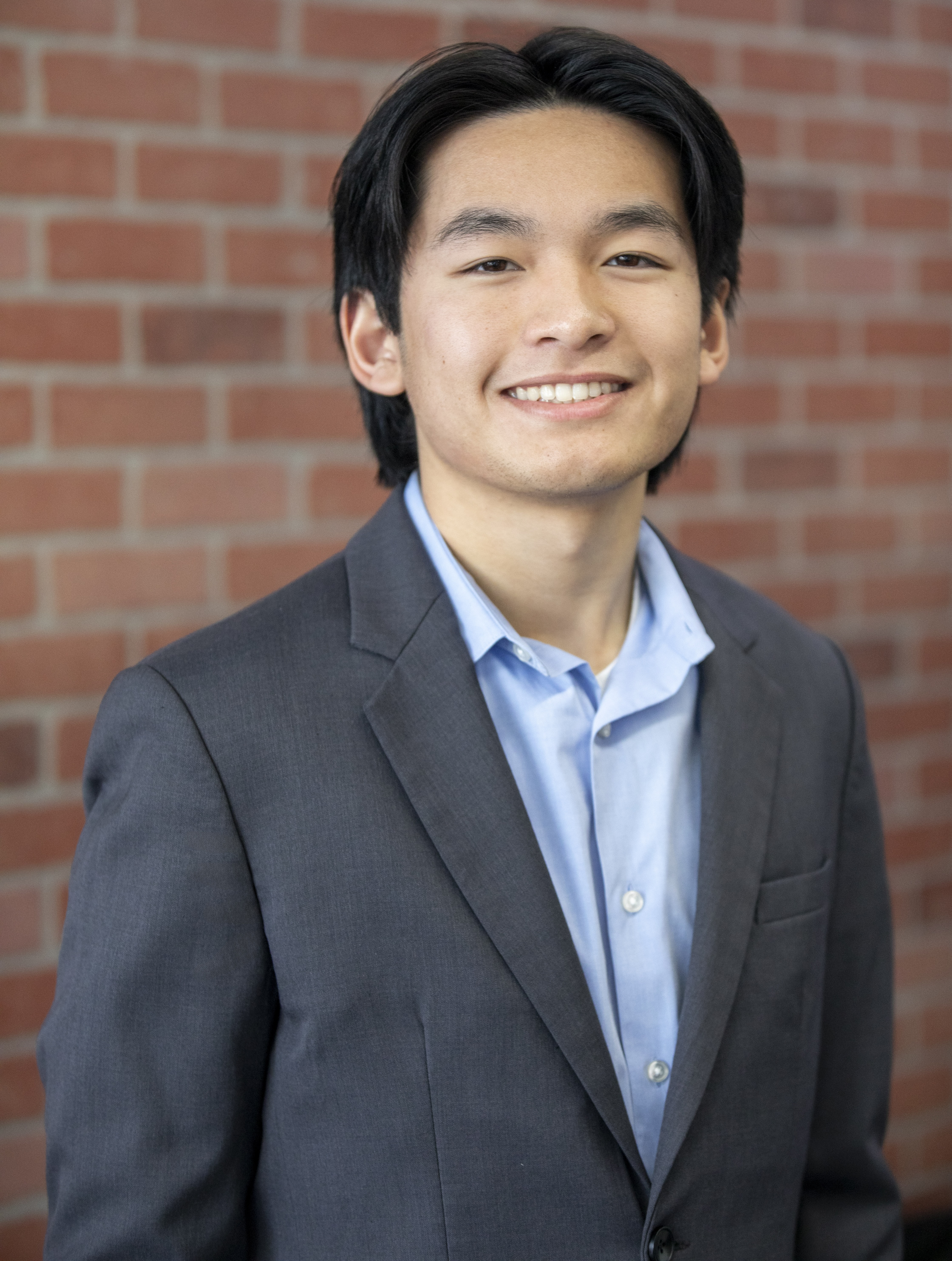 Headshot photo of me!